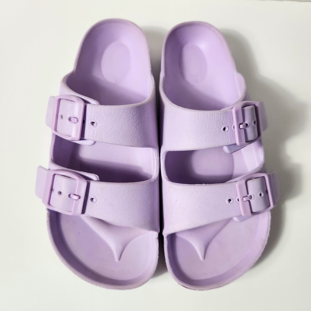 Girl's Charming Lilac Slip-on Sandals Size: 5-6